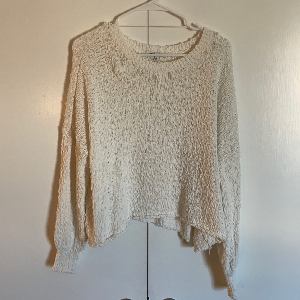 Cream O’Neill sweater size S